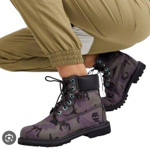 Timberland Leather Boots Purple Iridescent Camo Size 7.5